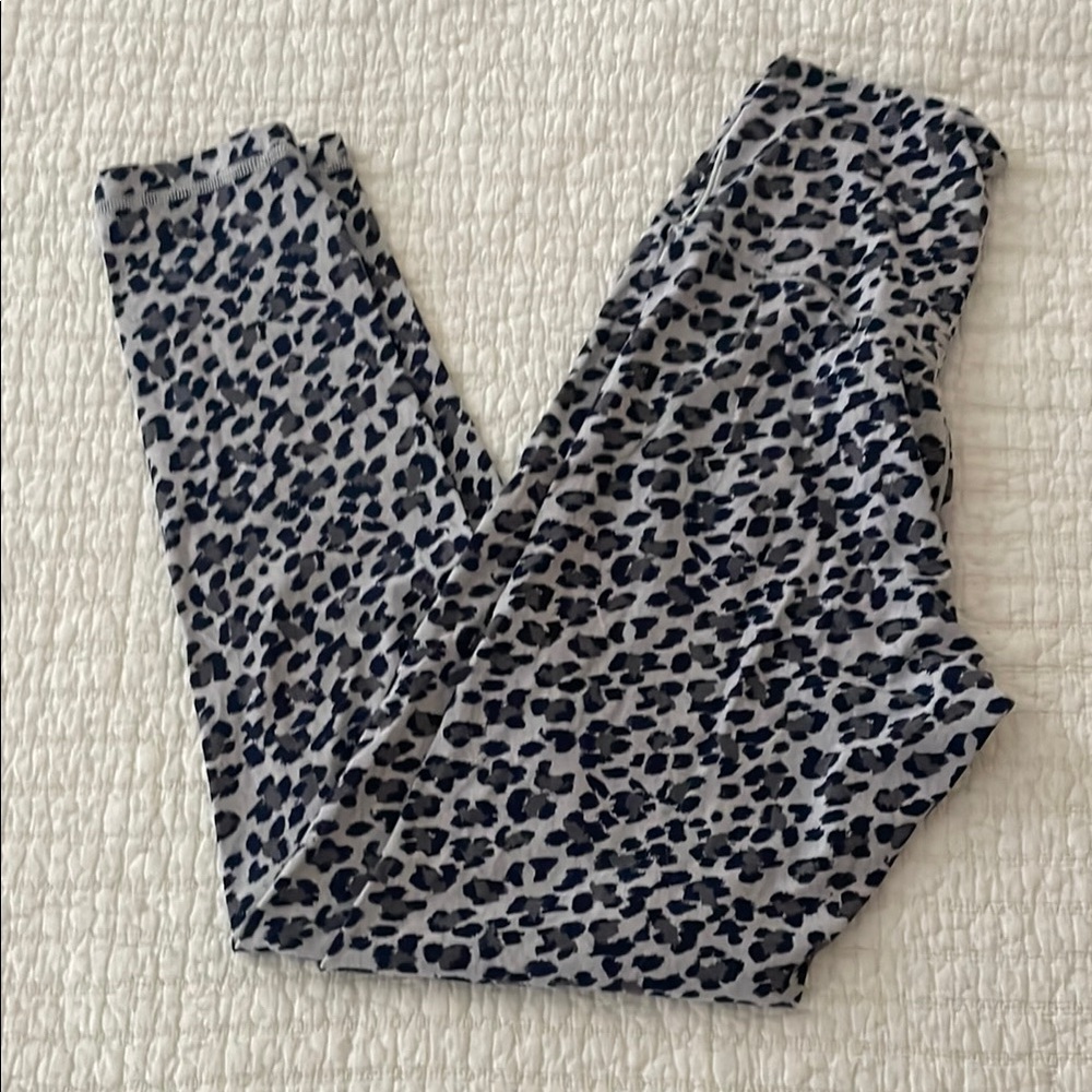 Gray Leopard Print Leggings